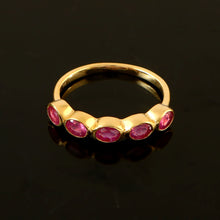 Load image into Gallery viewer, 1.05 CT PINK SAPPHIRE & 14K YELLOW GOLD BEZAL SETTING RING