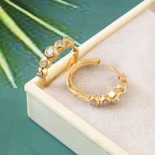 Load image into Gallery viewer, 0.75 CT DIAMOND & 14 YELLOW GOLD  EARRING