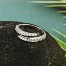 Load image into Gallery viewer, 0.35 CT DIAMOND 14K YELLOW GOLD RING