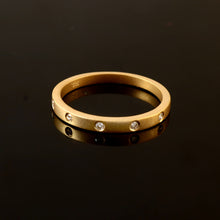 Load image into Gallery viewer, 0.08 CT DIAMOND 14K YELLOW GOLD RING