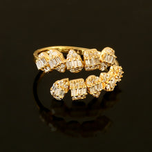 Load image into Gallery viewer, DIAMOND AND BAGUETTE 14K YELLOW GOLD RING