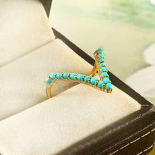 Load image into Gallery viewer, 0.75 CT TURQUOISE AND 14K YELLOW GOLD RING