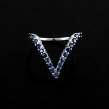 Load image into Gallery viewer, BLUE SAPPHIRE AND 14K WHITE GOLD RING