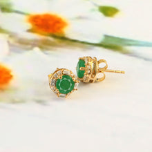 Load image into Gallery viewer, DIAMOND AND DIAMOND BAGUETTE 14K YELLOW GOLD WITH EMERALD ROUND STUDS
