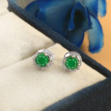 Load image into Gallery viewer, DIAMOND AND DIAMOND BAGUETTE 14K WHITE GOLD WITH EMERALD ROUND STUDS