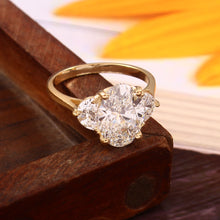 Load image into Gallery viewer, 5.00 CT LAB GROWN DIAMOND & 14K YELLOW GOLD HALF MOON SHAPE AND OVAL SOLITAIRE RING