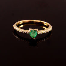 Load image into Gallery viewer, 0.15 CT DIAMOND & 0.20 CT EMERALD HEART SHAPE 14K YELLOW GOLD RING