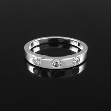 Load image into Gallery viewer, DIAMOND AND 14K WHITE GOLD RING
