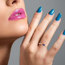 Load image into Gallery viewer, 0.14 CT DIAMOND & 14K YELLOW GOLD RING with sapphire