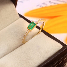 Load image into Gallery viewer, 0.14 CT DIAMOND & 14K YELLOW GOLD RING WITH EMERALD