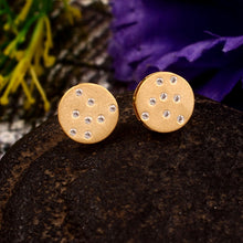 Load image into Gallery viewer, 0.15 CT DIAMOND & 14K YELLOW GOLD MATT FINISHED STUD EARRINGS
