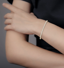 Load image into Gallery viewer, 4 Ct LAB Diamond All Around flexible bangle bracelet 14K White Gold 7"