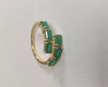 Load image into Gallery viewer, 1.60 CT EMERALD & 14K YELLOW GOLD RING
