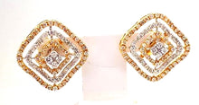 Load image into Gallery viewer, 1.09Ct Diamond 18K Yellow Gold Earring