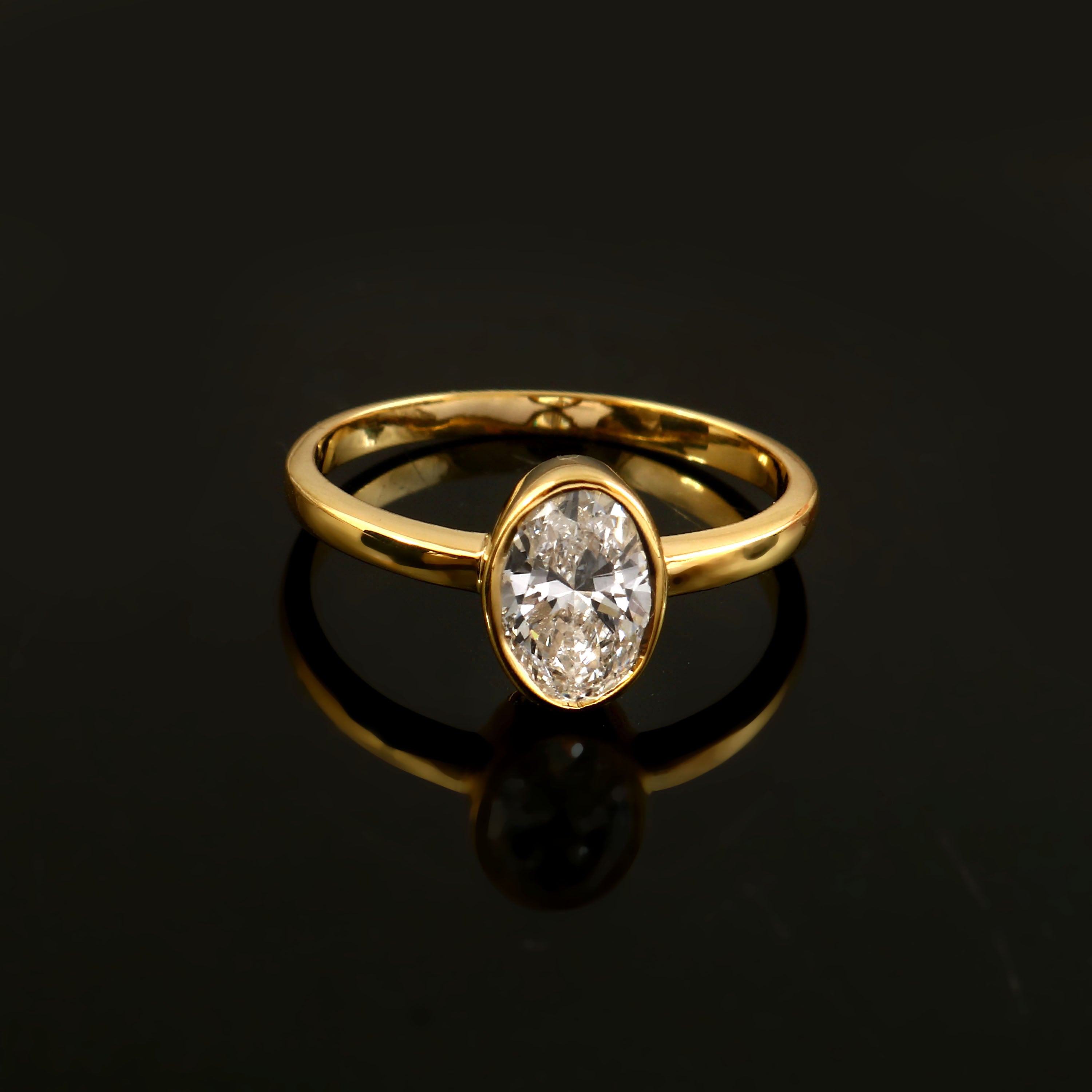 0.62 CT LAB DIAMOND & 14k YELLOW GOLD LAB OVAL SOLITAIRE RING