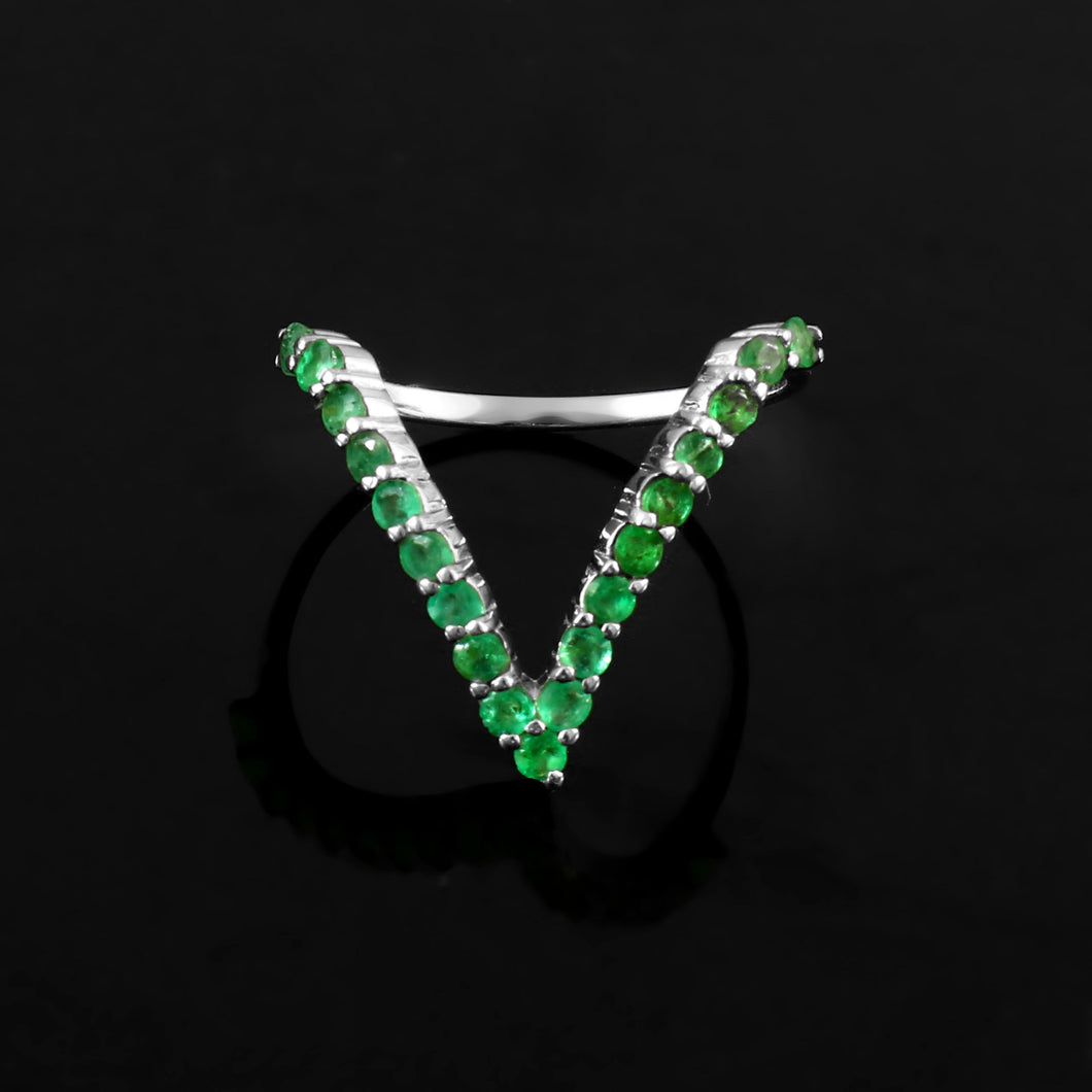 EMERALD AND 14K WHITE GOLD RING