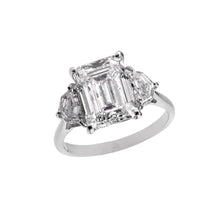 Load image into Gallery viewer, 4.00 CT LAB DIAMOND &amp; 14K  WHITE GOLD LAB GROWN TRAPEZOIDS SHAPE AND EMERALD CUT SOLITAIRE RING
