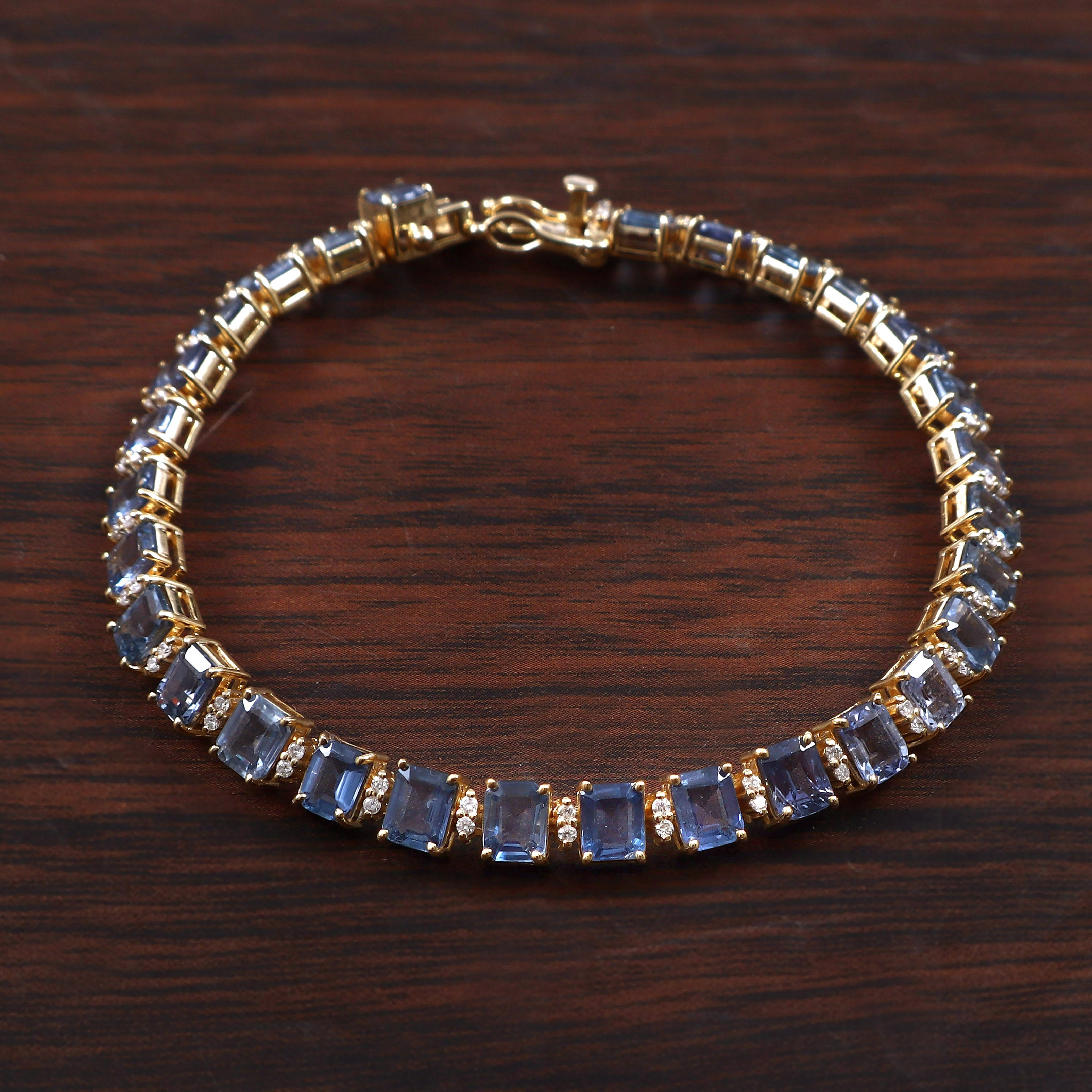 0.45 CT DIAMOND & 15.00 CT HEATED BLUE SAPPHIRE 14K GOLD BRACELET