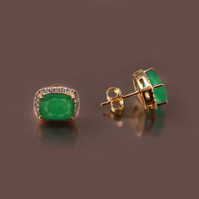 Load image into Gallery viewer, 0.25 CT DIAMOND &amp; 2.95 CT EMERALD 14K GOLD STUDS EARRING
