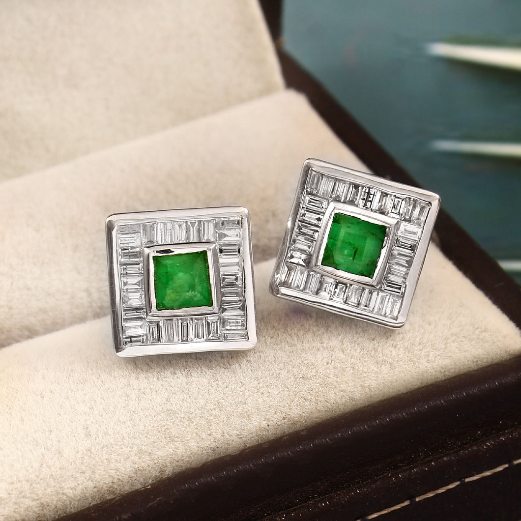 0.85 CT DIAMOND BAGUETTE 14K WHITE GOLD AND EMERALD STUDS EARRING