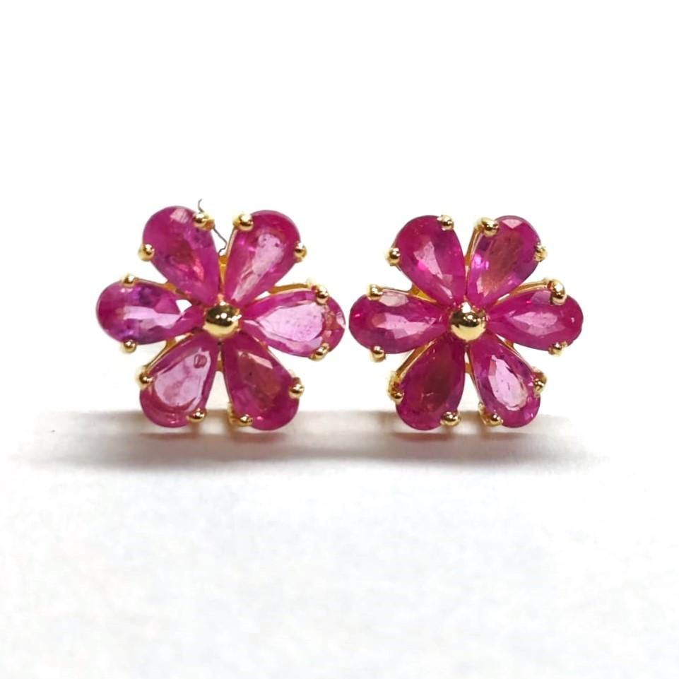 2.90Ct Flower Pink Sapphire Earring 14K Yellow Gold