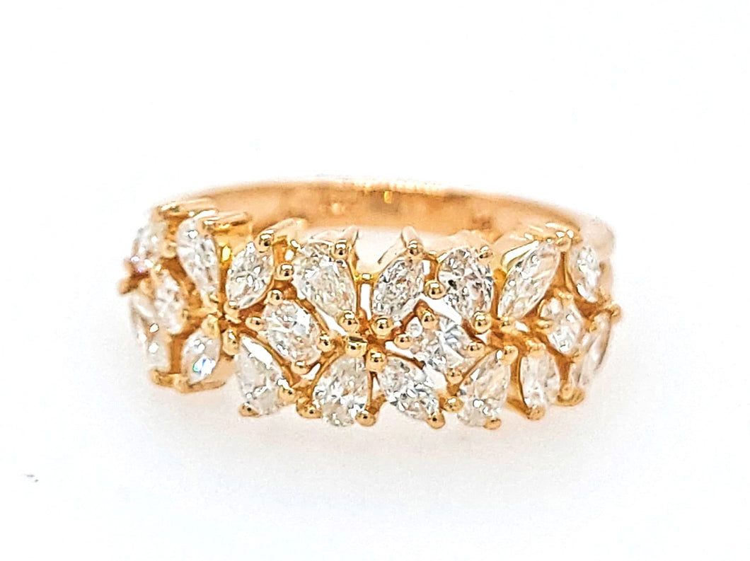 1.20 Ct Pear and oval Diamonds cluster Ring 18K Gold