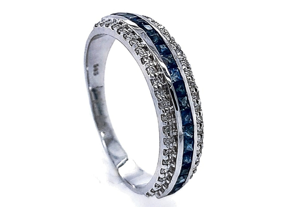 0.21Ct Diamond 0.48Ct Sapphire Ring in 14K Gold