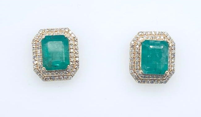 0.58Ct Diamond 4.5 Emerald 14K Yellow Gold Earring