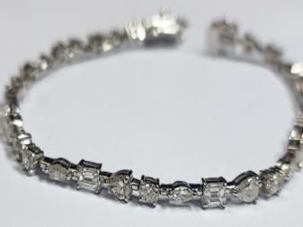 4.35 Ct Mix Shape Diamond 18Kt White Gold Tennis Bracelet